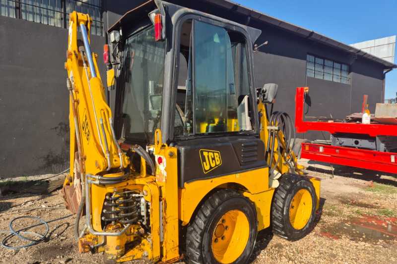 OmecoHub - Immagine JCB 1CXHF